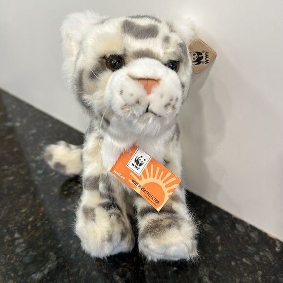 WWF Snow Leopard 8" Stuffed Animal Wildlife Collection Plush Toy by Mimex - Picture 2 of 13